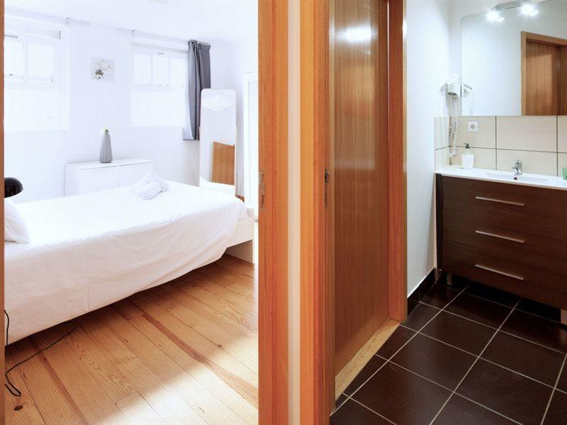 Entreparedes Apartamento