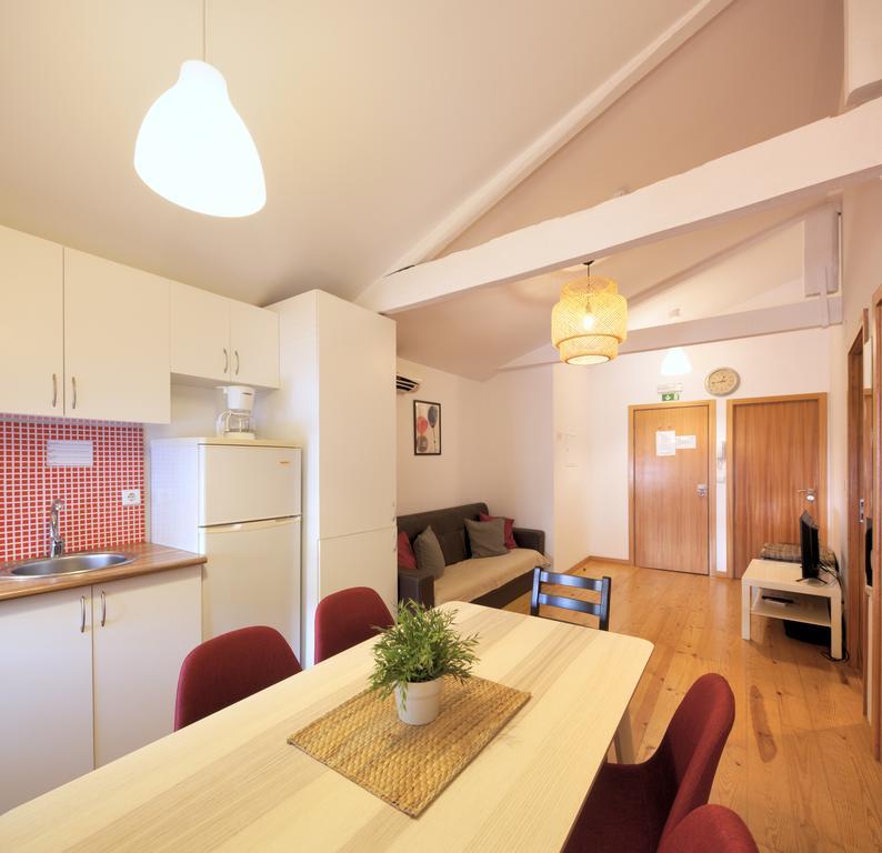 Entreparedes Apartamento